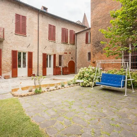 Alloggio in famiglia Palazzo Sabbioni Del Conte Elegant In Old Monastery Center Ferrara