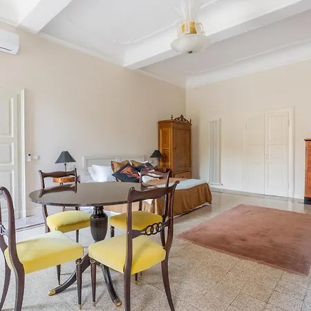 Palazzo Sabbioni Del Conte Elegant In Old Monastery Center Ferrara